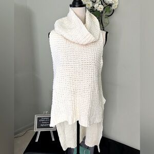 Free People White Knit Sleeveless Turtleneck Hi-Low Sweater Top. Size S/P